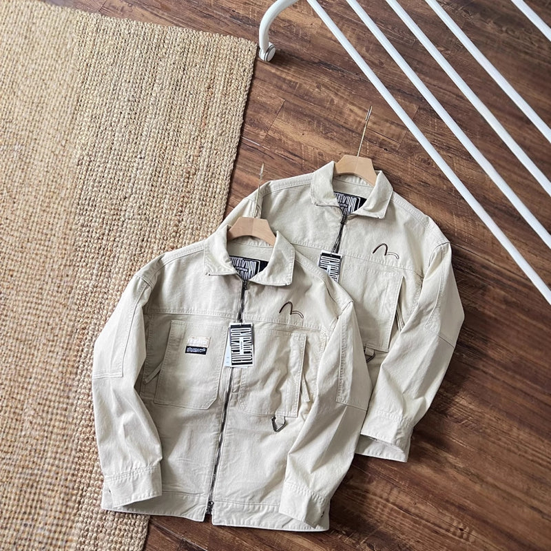 EV real shot in stock Men's Jacket