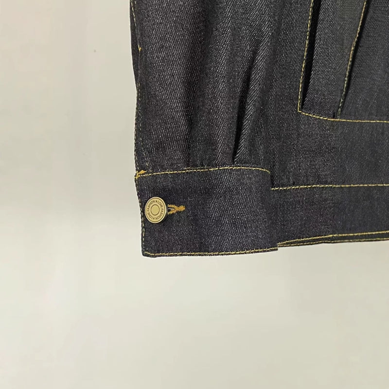 EV real shot in stock Men's Jacket